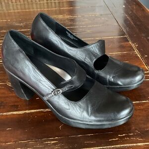 Dansko Black Women's Mary Jane Shoes 42